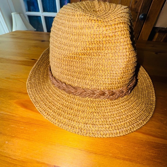 Straw hat - Picture 3 of 13